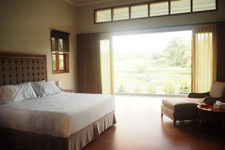 Bedroom 14