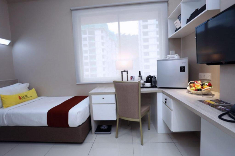 Bedroom 16