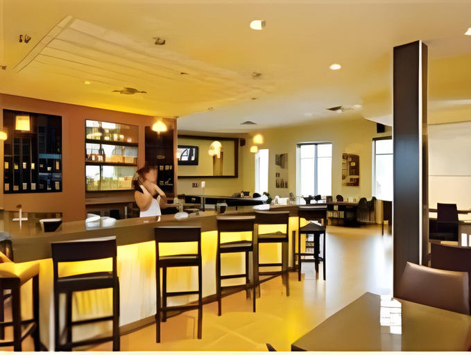 Food & Drinks 5, Imperia Hotel And Suites, Deux-Montagnes