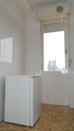 Others 4, Residence Giusti 6, Milano