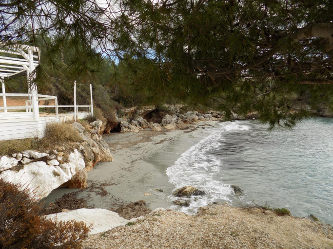 Others 2, JERRY'S STUDIOS LASSI, Ionian Islands