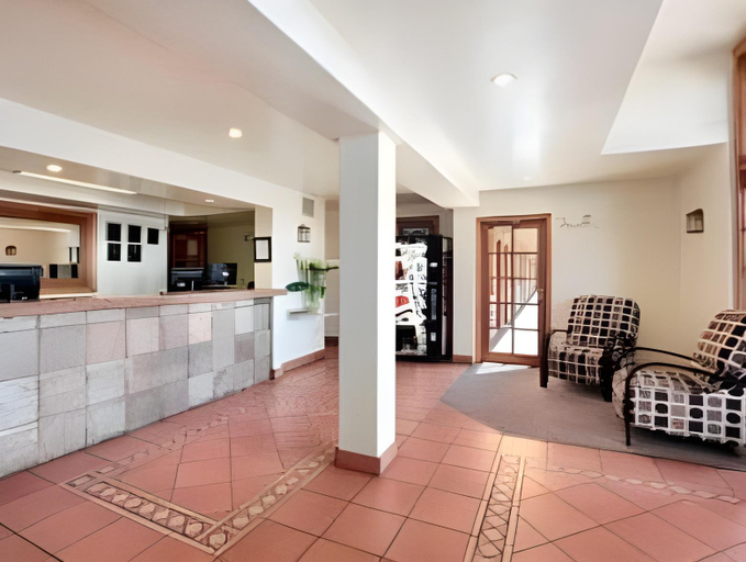 Public Area 2, Extend-a-Suites Phoenix, Maricopa