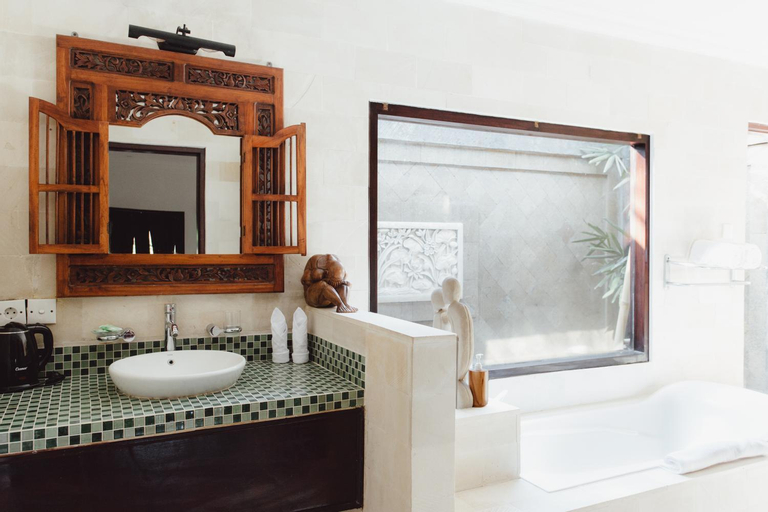Bathroom 12