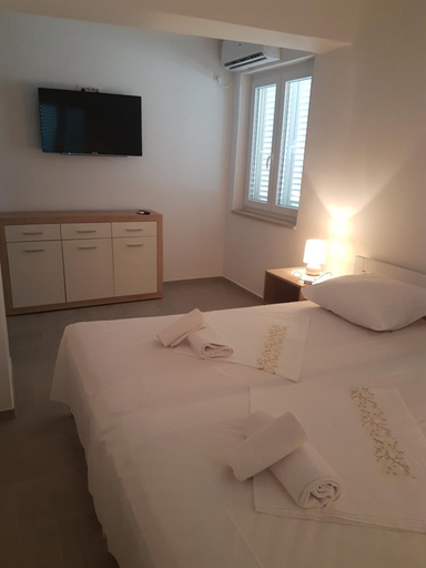 Bedroom 3, Bed & Breakfast Dora, Jasenice