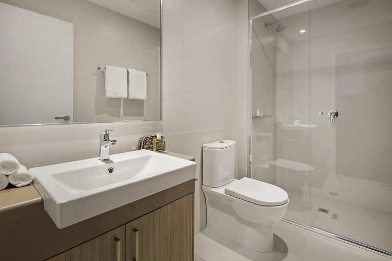 Bathroom 7