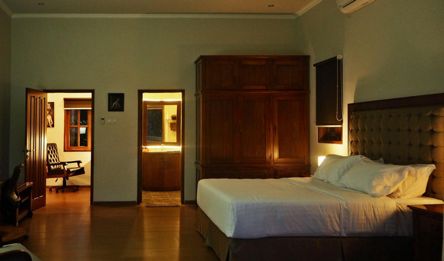 Bedroom 12