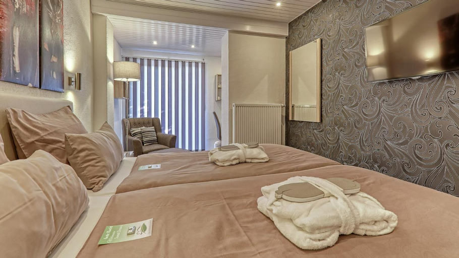 Bedroom 8