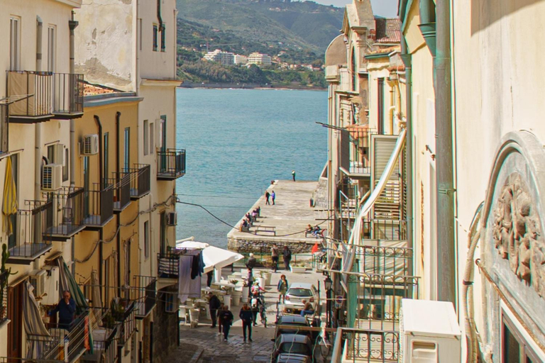 Others 2, Casa sul molo, Palermo