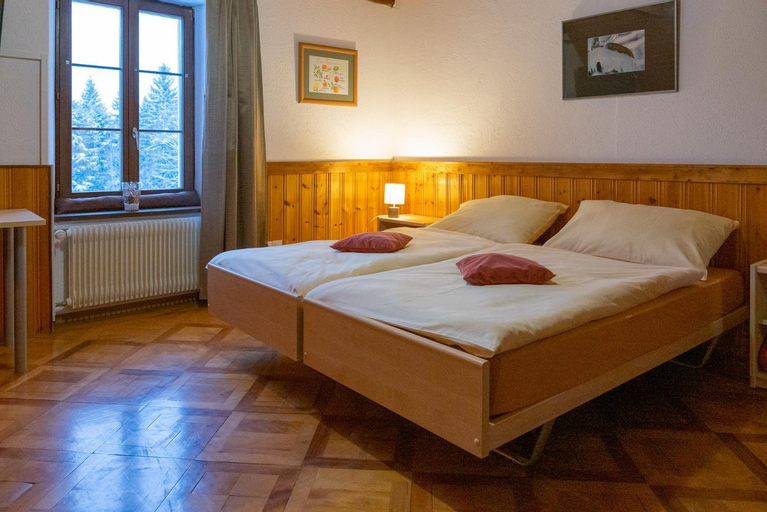 Bedroom 2, Auberge du Prevoux, Le Locle