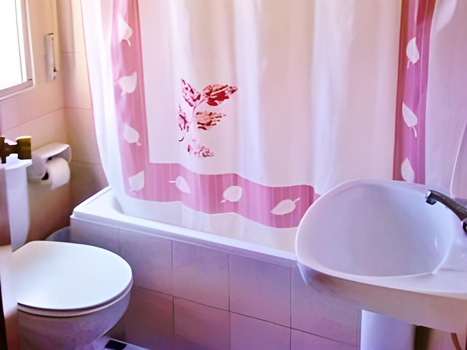 Bathroom 3, San Sebastian, Granada