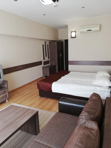 Bedroom 2, Heat Complex Family Hotel, Peshtera