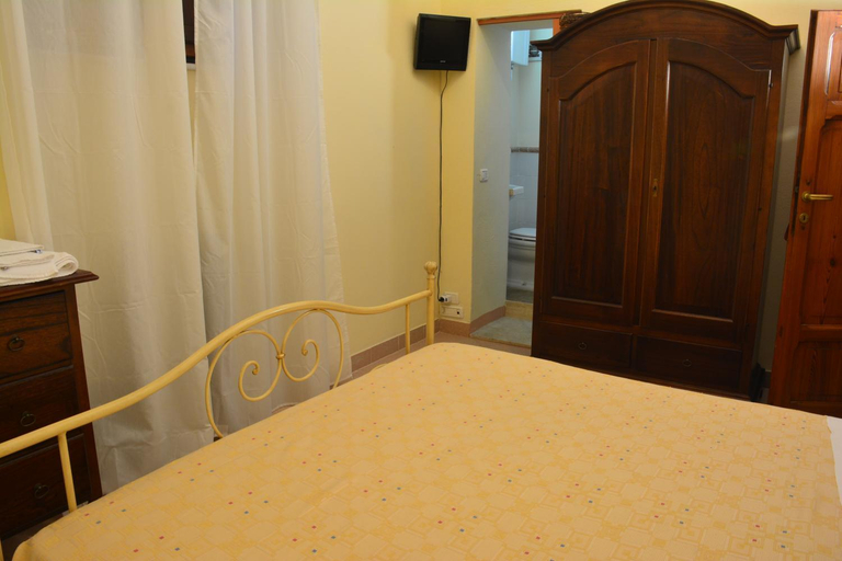 Bedroom 2, Villa Regina, Terni