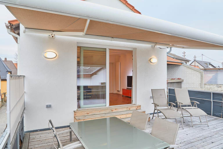 Exterior & Views, Klimatisierte Wohnung mit großer Terrasse, Bad Dürkheim