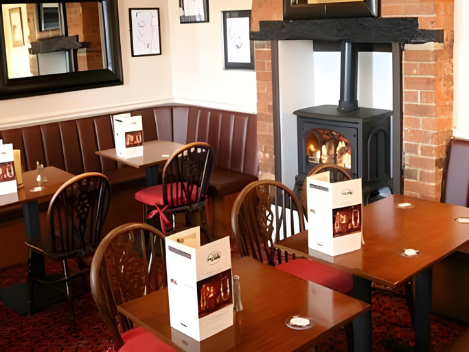 Others 4, Hare and Hounds Hotel, West Berkshire