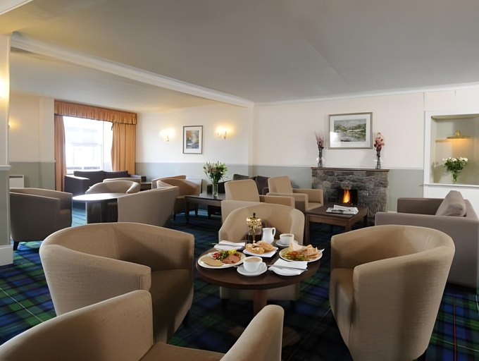 Food & Drinks 5, Caledonian Hotel, Highland