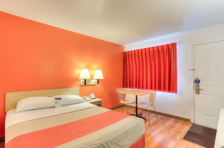 Bedroom 10