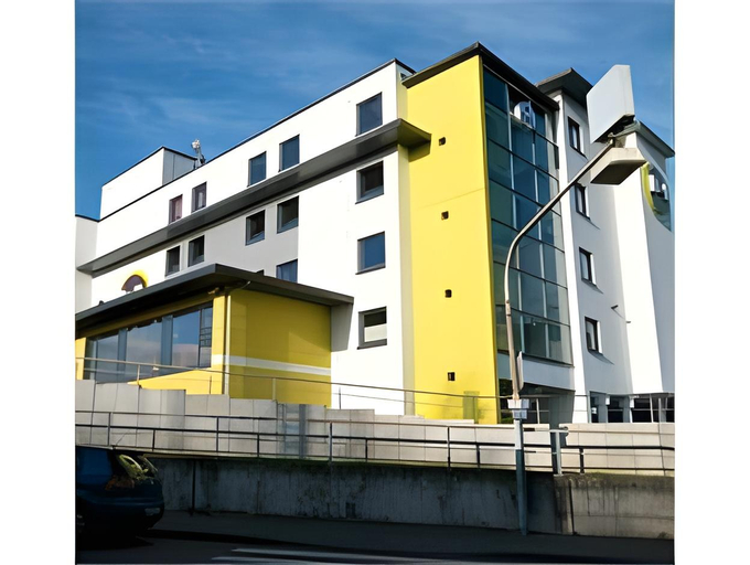 Exterior & Views 22