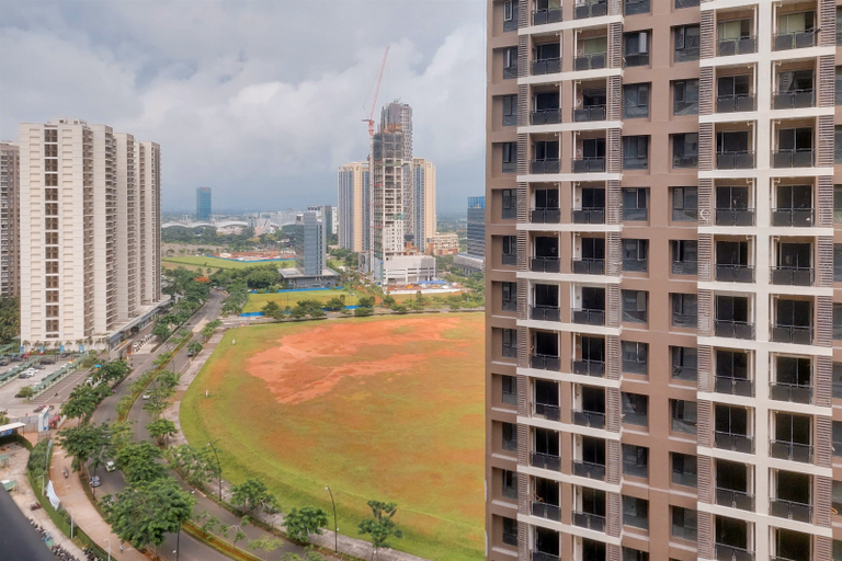 Exterior & Views 3, Comfort and Serene 2BR Apartment at Sky House BSD By Travelio, Tangerang Selatan