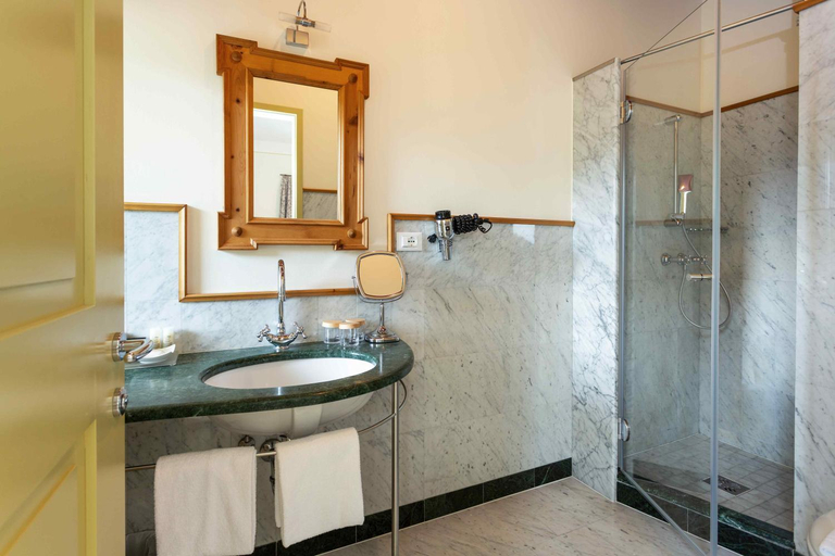 Bathroom 3, Gasthof Kohlern 1130 m, Bolzano