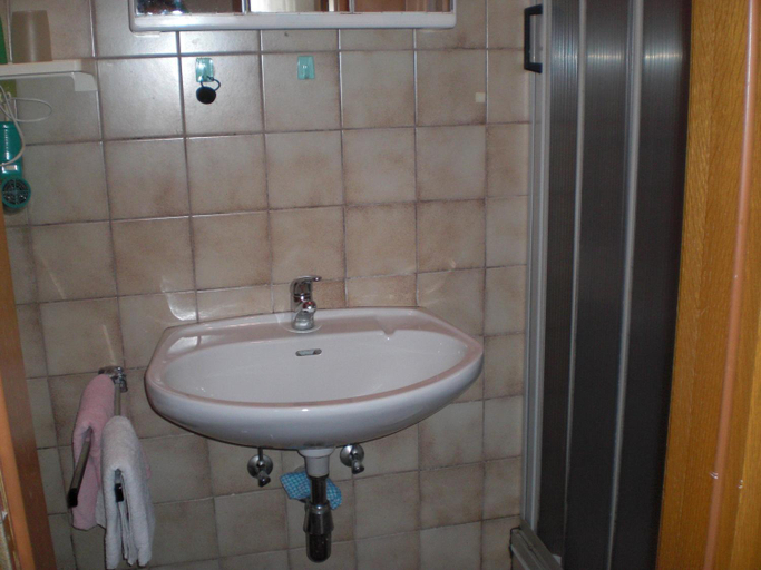 Bathroom 2, Gastehaus Wetzel, Goslar