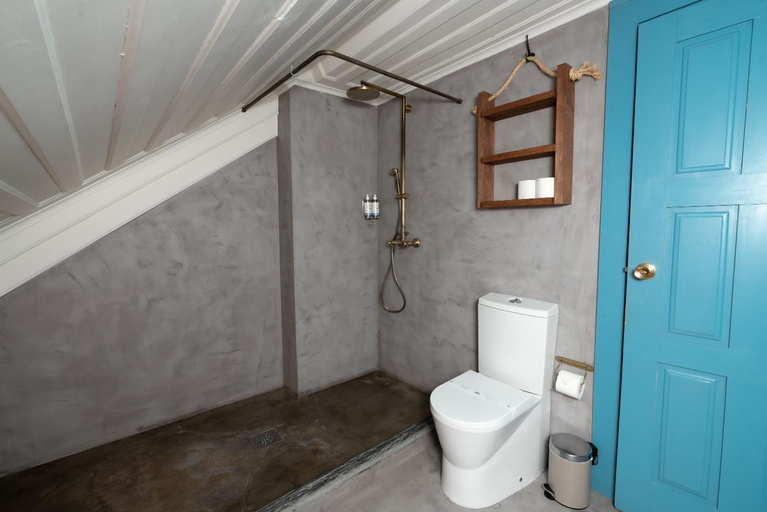 Bathroom 4, Hostel des Arts, Amarante