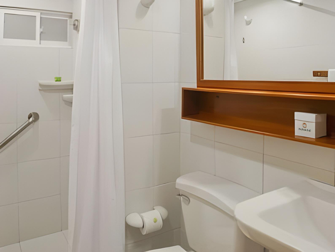 Bathroom 4, Hotel Irotama Lago, Santa Marta (Dist. Esp.)