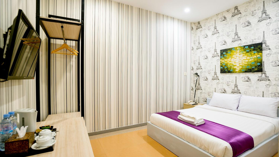 Bedroom 8