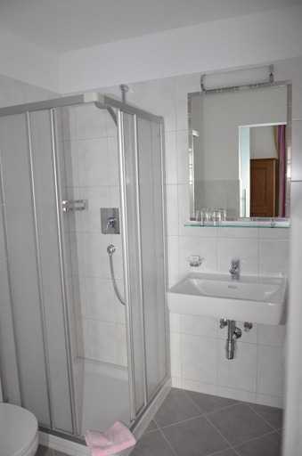 Bathroom 4, Hotel Garni Sport Sonneck, Landeck