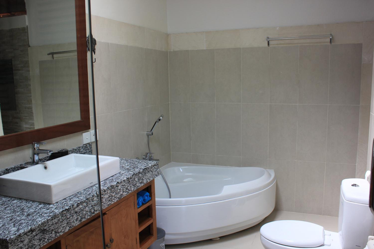 Bathroom 8