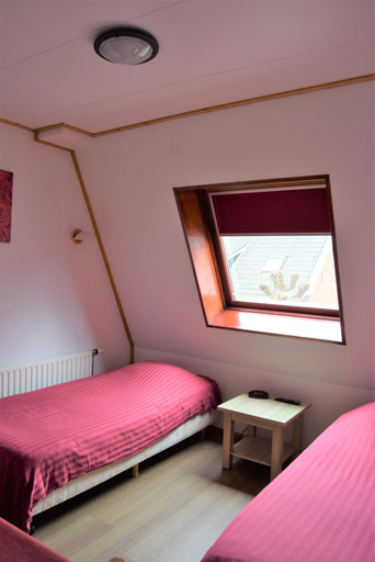 Bedroom 2, Hotel Cafe 't Zonneke, Oosterhout