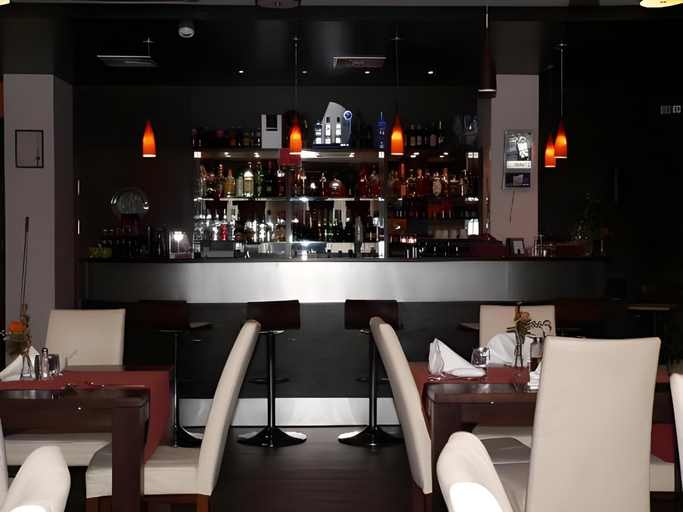 Food & Drinks 4, M Hotel, Zgierz