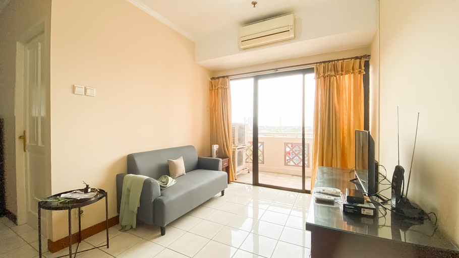 Others 4, Spacious and Comfy 3BR at Puri Garden Apartment By Travelio, Jakarta Barat