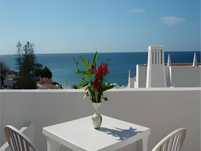 Others 4, 3HB Golden Beach, Albufeira