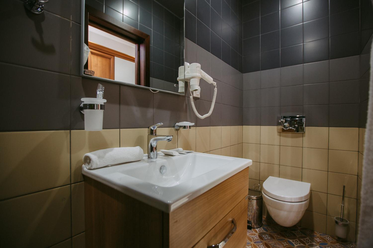 Bathroom 3, Ioanna Boutique Hotel, Sochi gorsovet