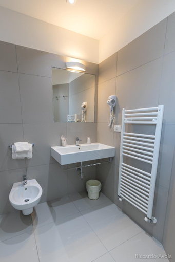 Bathroom 3, Hotel Aurora & Appartamenti, Trento