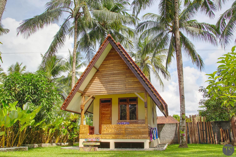 Exterior 8