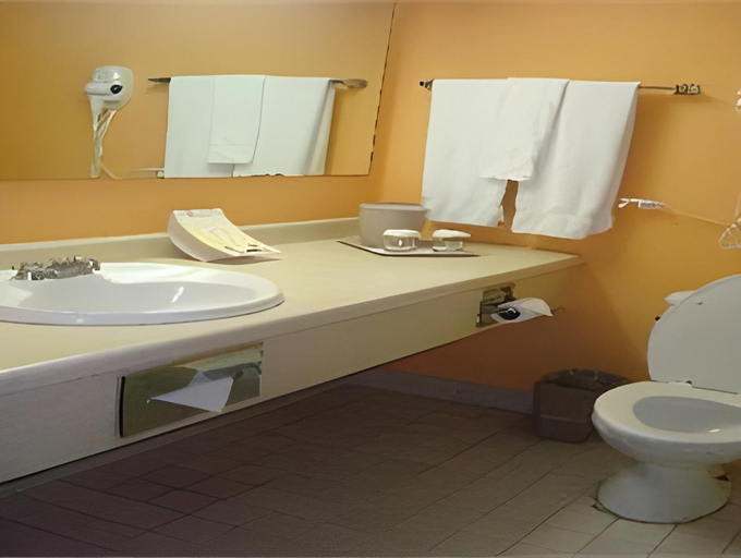 Bathroom 5, Riande Aeropuerto Hotel Casino, Panamá