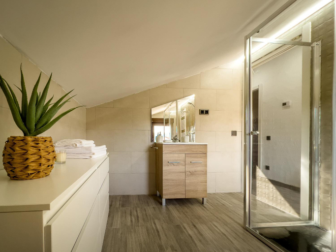 Bathroom 5, Casa Iria, A Coruña