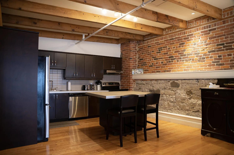 Royal Dalhousie, Communauté-Urbaine-de-Québec