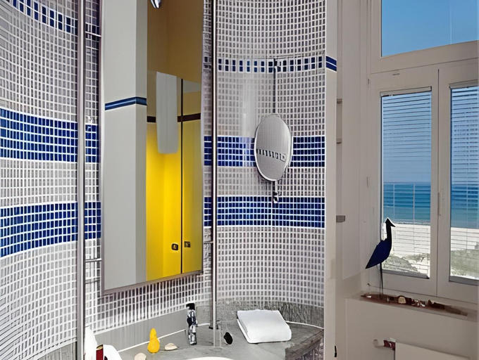 Bathroom 4, Am Leuchtturm, Rostock