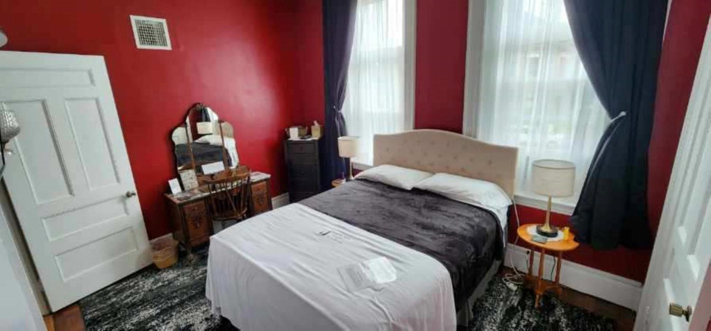 Others 4, Inn At The Agora, Androscoggin