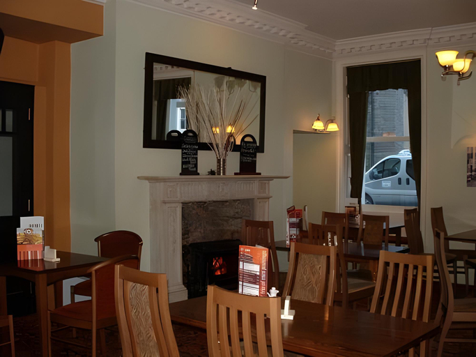 Food & Drinks 4, Wellington, Powys