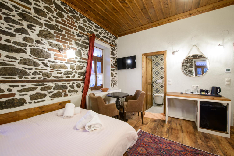 Bedroom 2, Agios Germanos hotel, West Macedonia