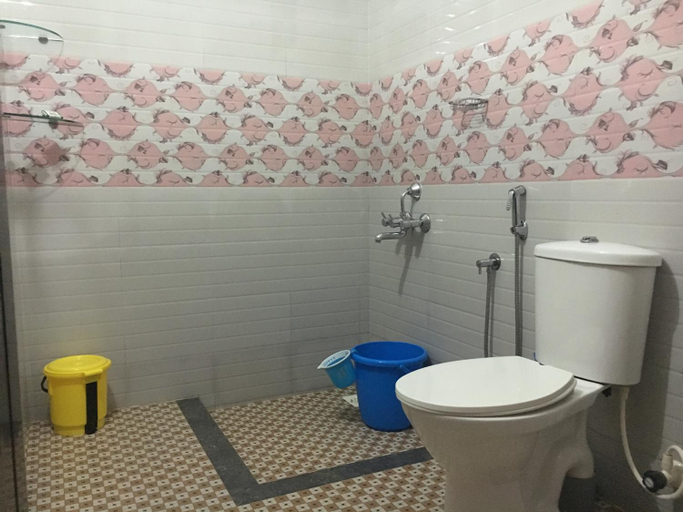 Bathroom 5, Divine Bliss Beach Resort, Thiruvananthapuram