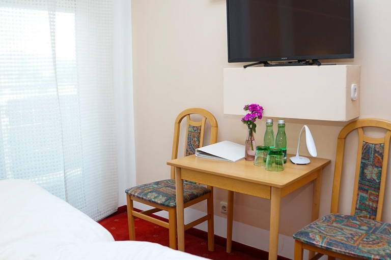 Bedroom 6