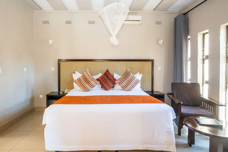 Bedroom 3, Kadoma Hotel and Conference Center, Kadoma