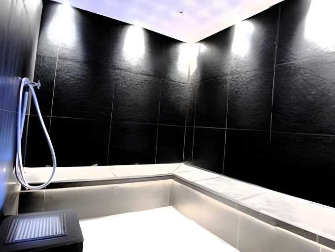 Bathroom 4, Residence Cirelle Suite & Spa, Trento