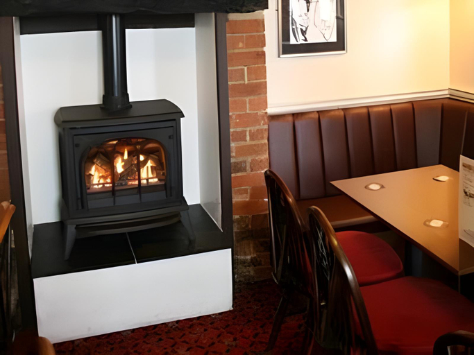 Others 5, Hare and Hounds Hotel, West Berkshire