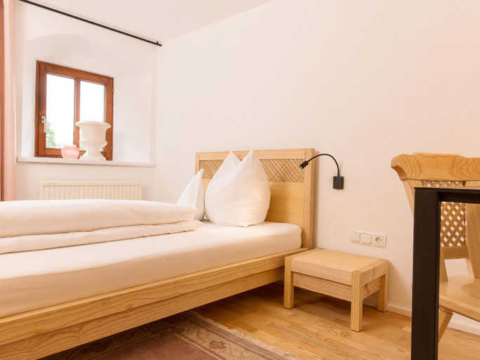 Bedroom 10