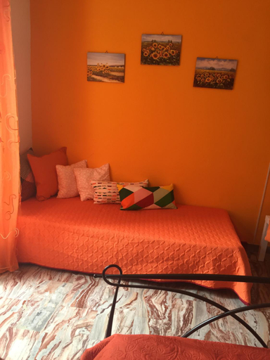 Bedroom 2, B&B Isolatiberina, Rome